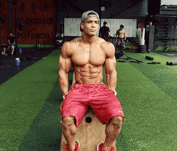 长期健身练出一身肌肉一旦断开训练，肌肉会变成肥肉吗？