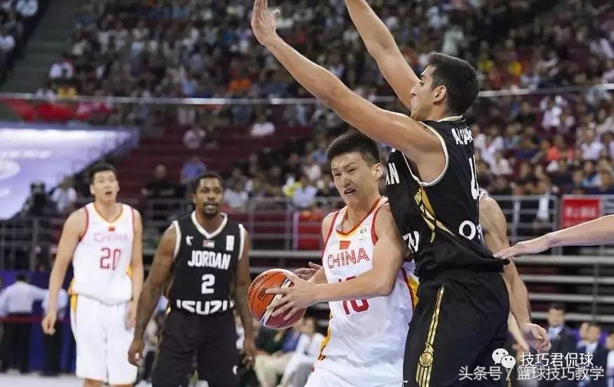 中国男篮打的惊心动魄的一场比赛,中国男篮隔扣