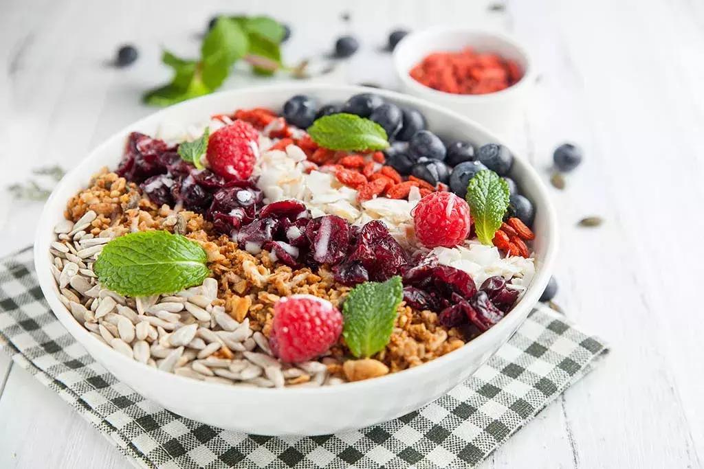 新晋高颜值商场LuOne来了!风铃幕墙穹顶天窗……一站式满足