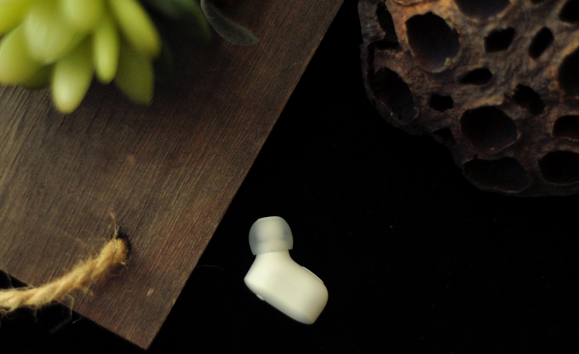 小米无线蓝牙耳机半入耳式,蓝牙耳机迷你超级小入耳式小米