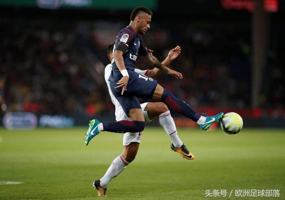 球场上匪夷所思的动作,球场上匪夷所思的扣篮