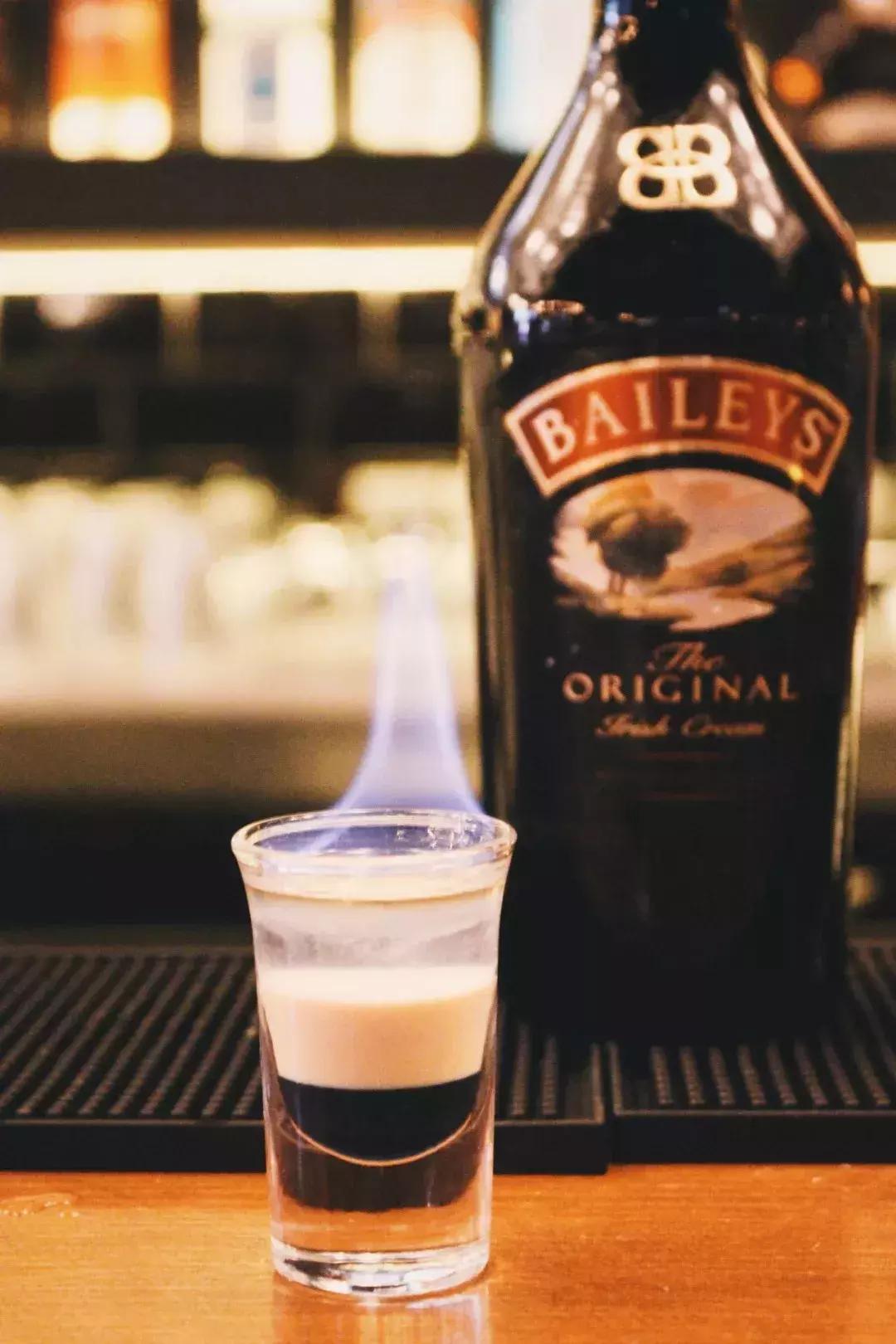 畅饮半个月！这家“自选型”酒吧就在民歌湖酒吧街！