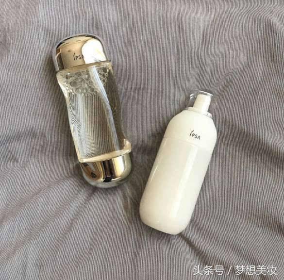 给成年人的水乳推荐，油皮干皮都适合的，可以来试试啊