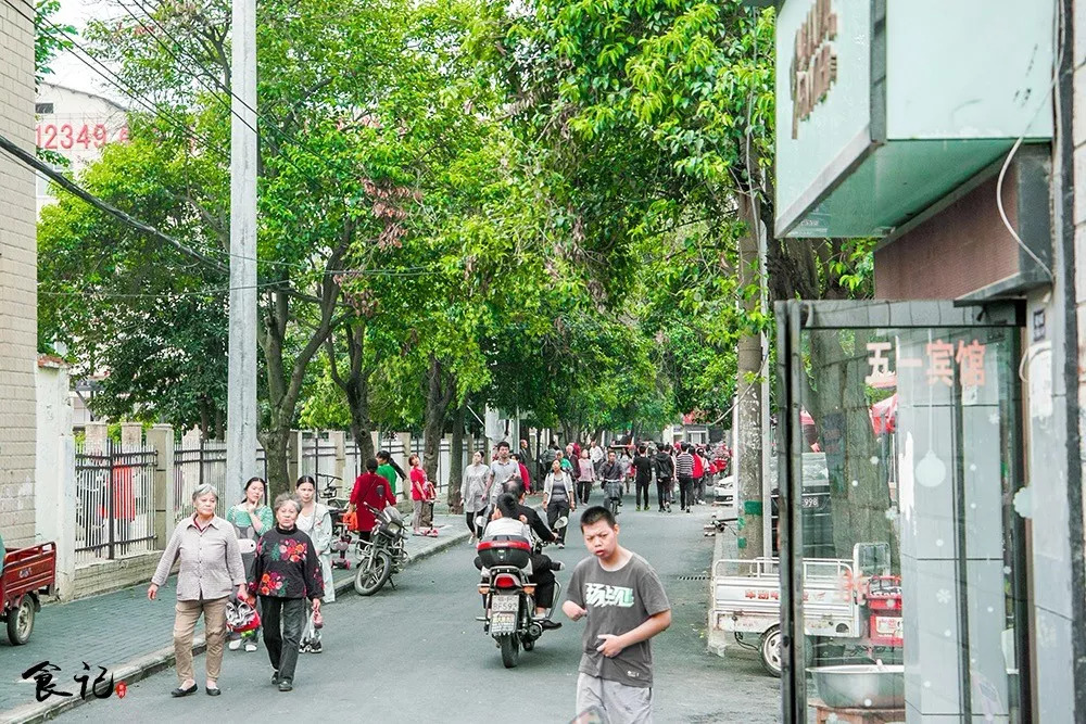 街边铁板烧多少钱一份,杭州校门口铁板烧