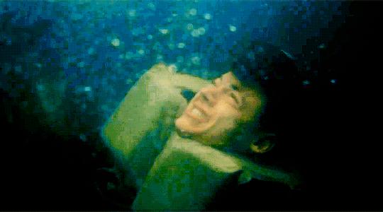 溺水者救上岸之后怎么急救,溺水抢救小孩心肺复苏