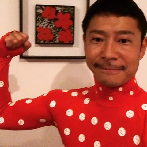 亿万富豪身价159亿,亿万富豪花10个亿