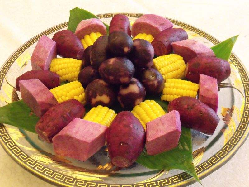 怎么才能让白头发变黑？医生告知：用这3种物质，坚持下来就见效