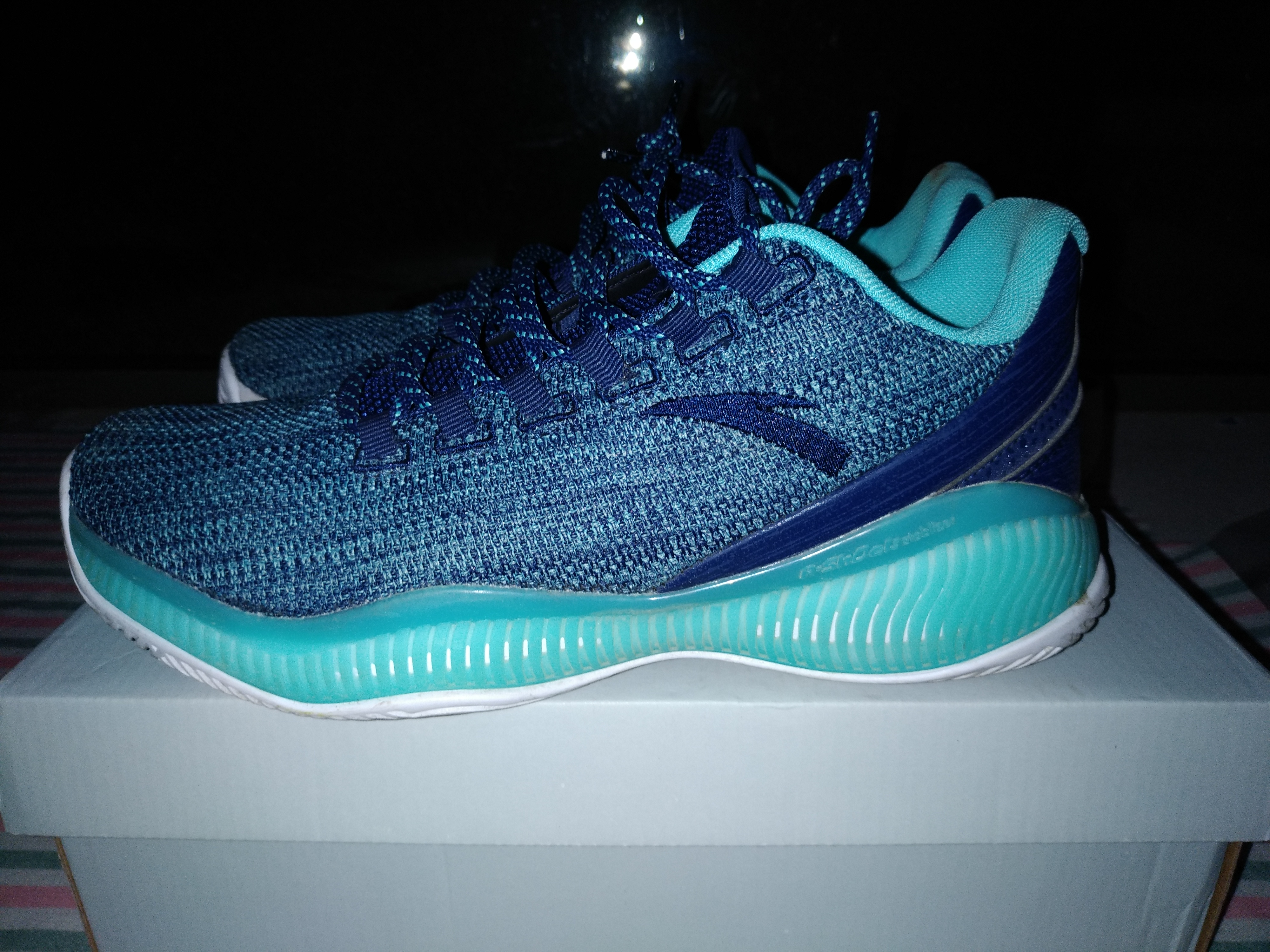 安踏a-shock实战篮球鞋怎么样,安踏UFO4.0测评