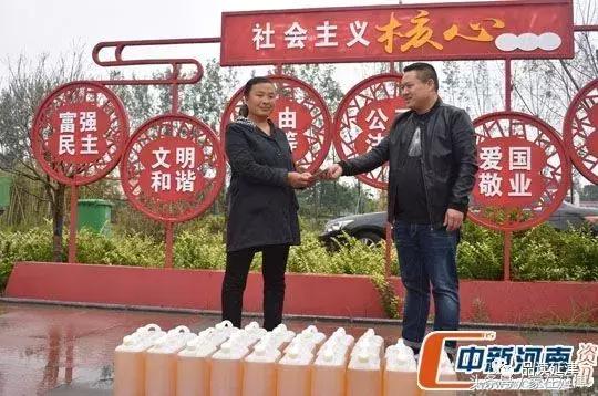 这位延津盲人爱感天地