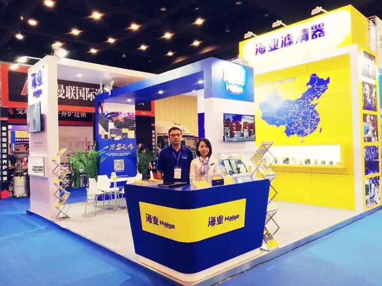 海业惊艳亮相郑州易损件展览会，展台前吸引众多参展商驻足交谈