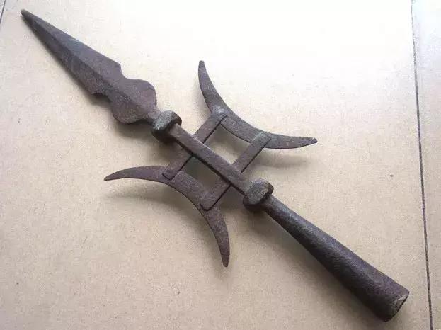 吕布不是张飞的对手吗,吕布凭什么是三国第一武将