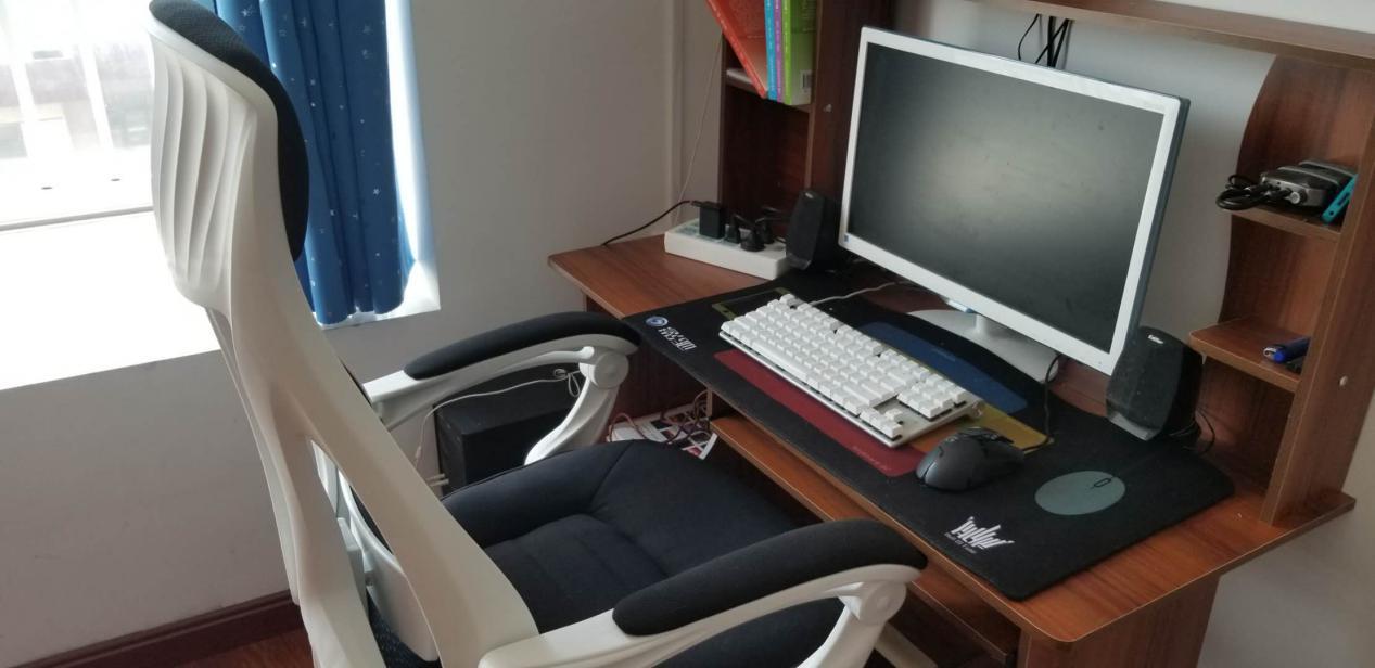 又帅又舒服的人体工学椅推荐,听海工学椅测评