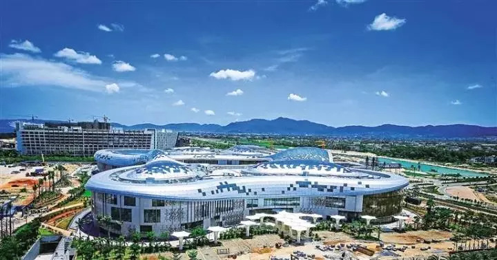 「238元抢三亚方圆贝高莉度假公寓」海景房+双早+泳池！有效期到年底，中秋国庆通用，超划算度假方式！