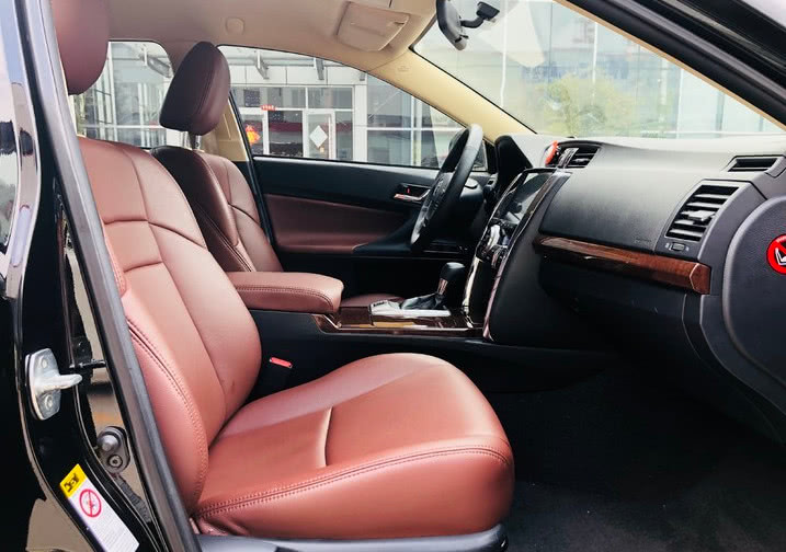 2011款二手锐志2.5v值得买吗,丰田锐志13款尊锐版二手多少钱