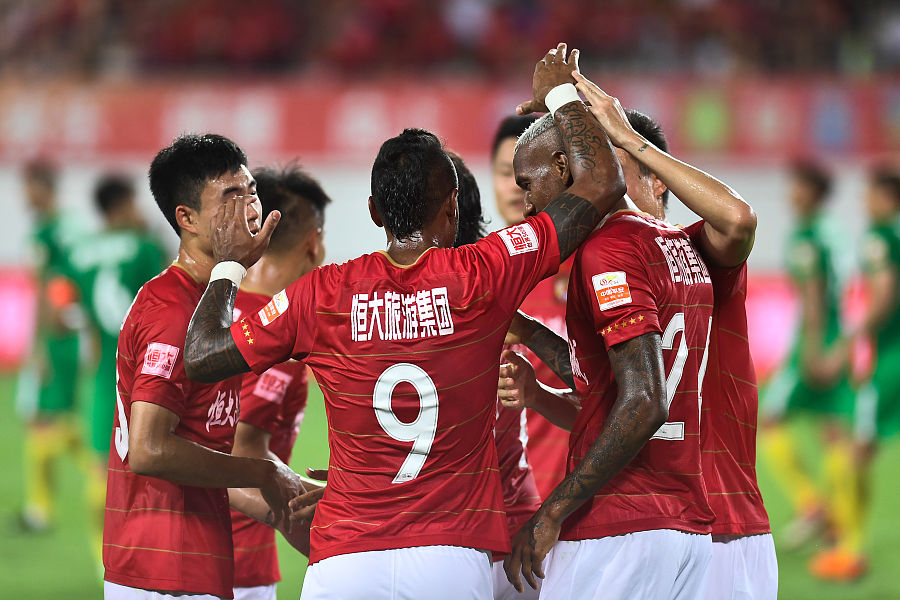 恒大妖星！12场14球，违反发力学的世界波，蒂特还不征召吗？