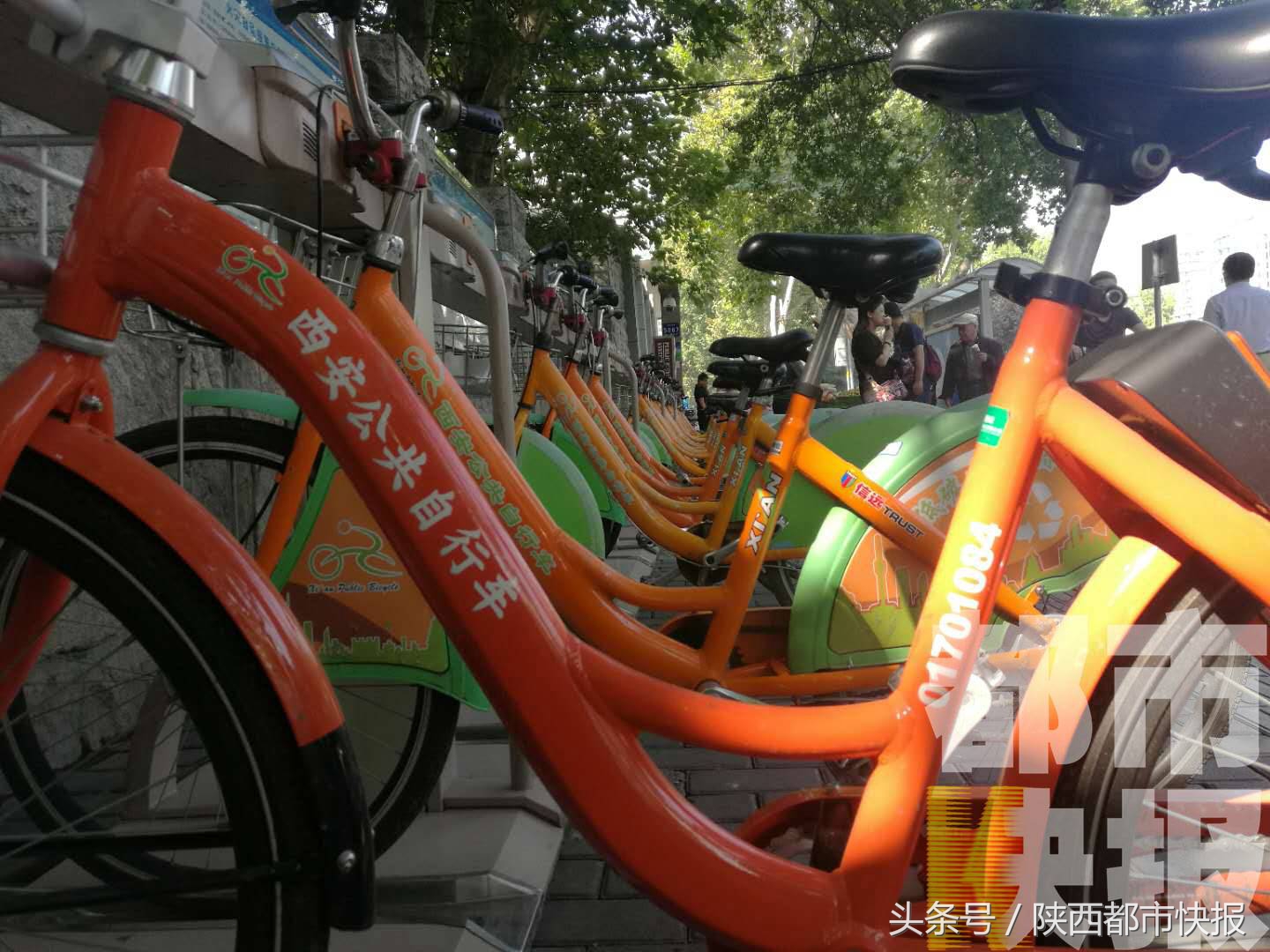 西安公共自行车扫码能在桩上取吗,西安城市公共自行车怎么扫码