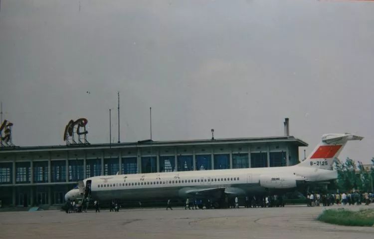 从三里街到骆岗再到新桥,你了解合肥机场吗?珍贵照片带你穿越它的前身今世!