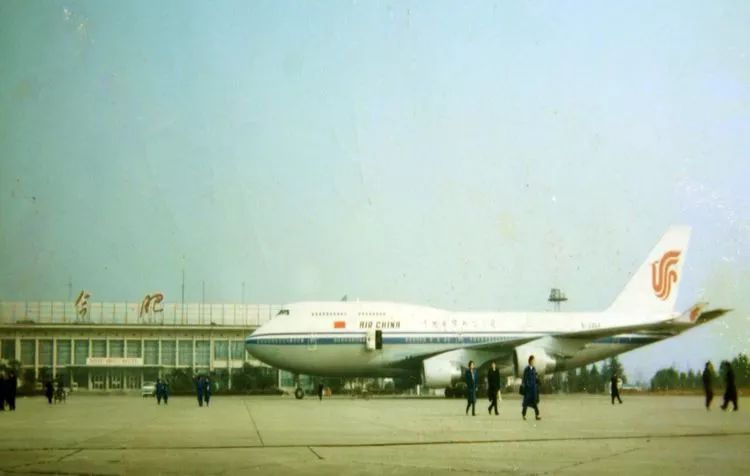 从三里街到骆岗再到新桥,你了解合肥机场吗?珍贵照片带你穿越它的前身今世!