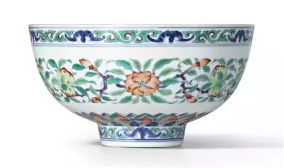 斗彩图案,斗彩姹紫瓷器