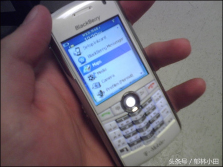 黑莓经典2023,黑莓手机发展史