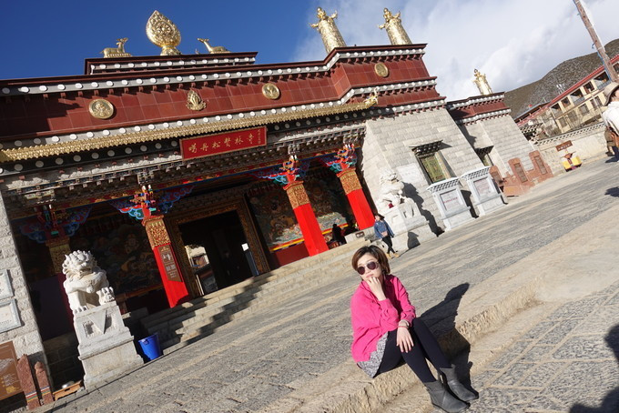 云南八日：看我家帅气小哥哥如何拍照？网友：花痴也要有限度