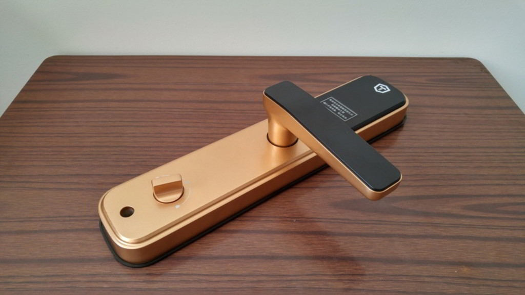 便捷开锁改变生活——金刚鹦鹉T2微信指纹锁体验