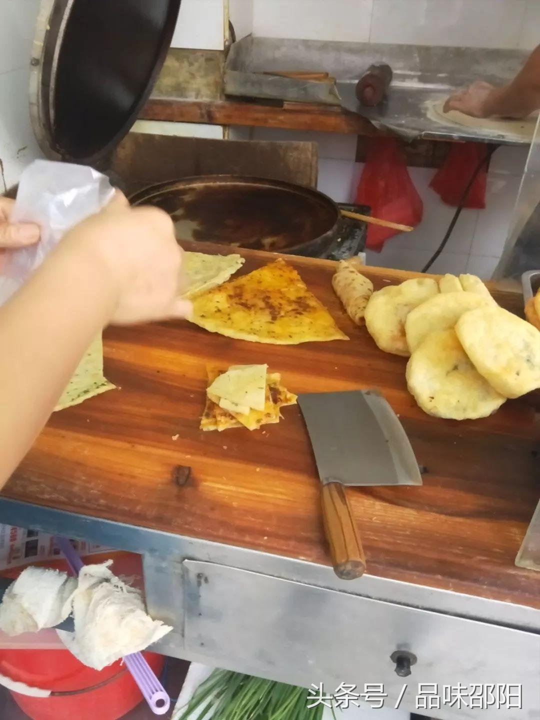 揣上一百块到红旗路,吃到扶墙居然还剩这么多!