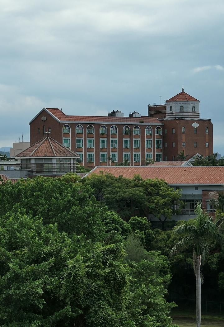 leica徕卡c-lux2多少钱,徕卡clux变焦