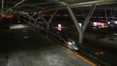 广西桂林去香港 (桂林将可乘高铁直达香港每天几趟)