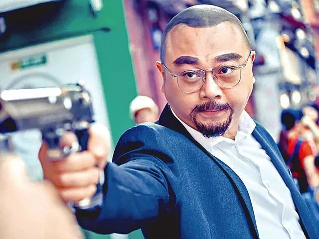 TVB名嘴主持反串扮演“高贵妃”预告即将再次入院通波仔