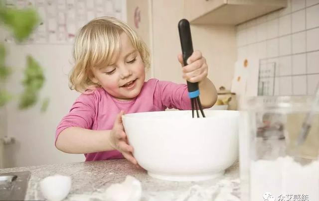 孩子总是不听话做事磨磨蹭蹭,孩子总是磨磨蹭蹭教你三招搞定