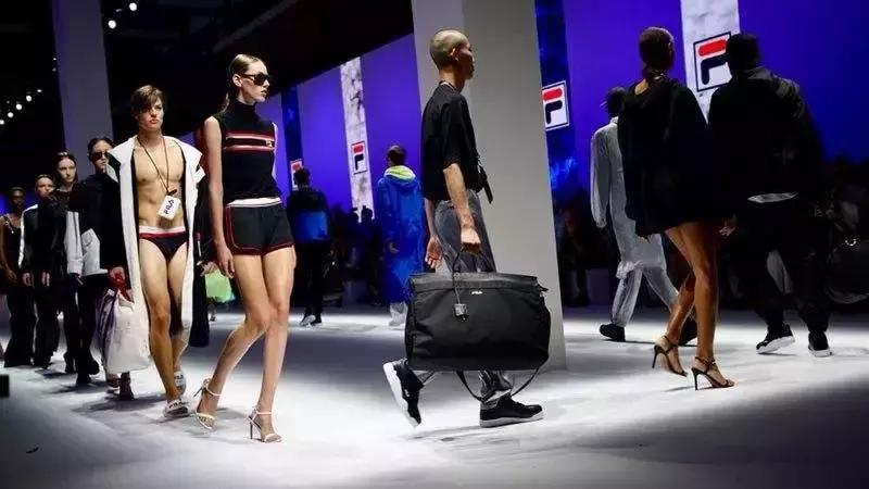 fila什么牌子最便宜,人手一件单品