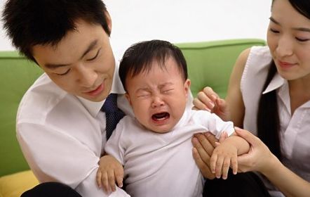 六岁小孩子特别怕生怎么办,孩子怕生如何解决