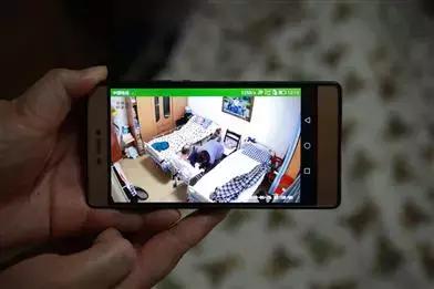 从怀孕到哺乳,女子被直播2年却毫不知情!看看你有没有这个APP……