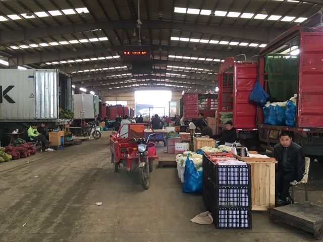 5万吨农产品备战黄金周南环桥市场货丰量足迎国庆