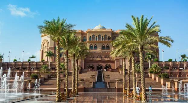 世界十大轻奢豪华酒店,世界上最纯金的酒店