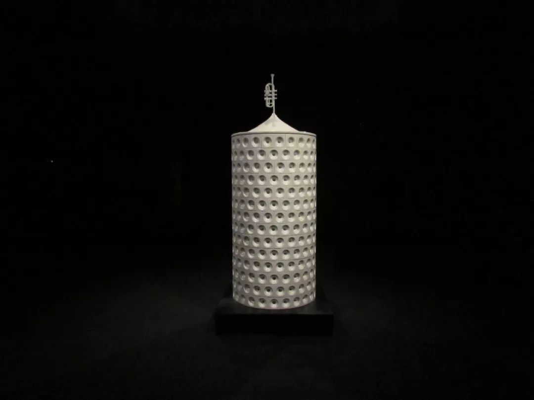 调调Tiao/Diao｜王艺：以一种调侃而深刻的方式，向当代社会“发声”