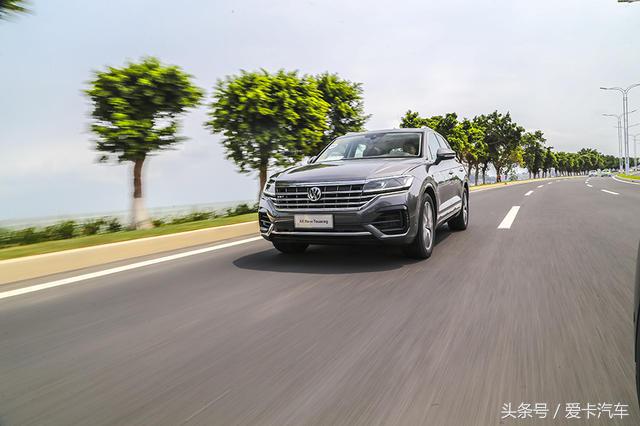 新款途锐比老款途锐小,全新大众途锐测评