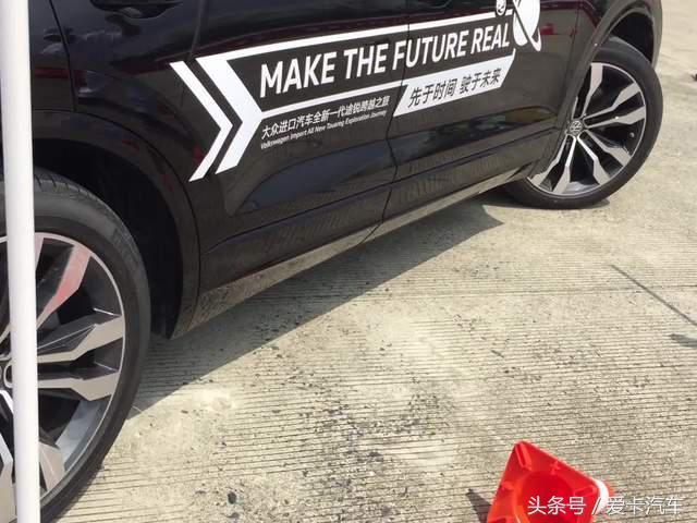 新款途锐比老款途锐小,全新大众途锐测评