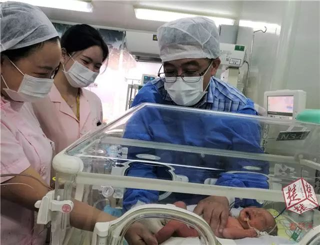 产检发现胎儿在肚脐以下,产检胎儿腹部有包块