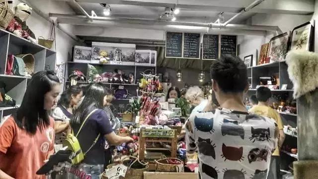 英国老奶奶患癌症,英国72岁老奶奶