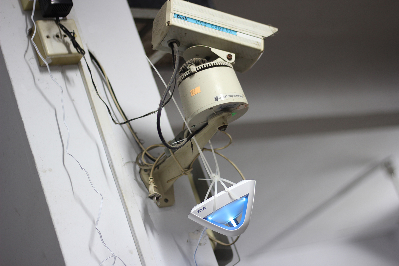 华硕路由器三频分开,华硕分布式路由器优缺点