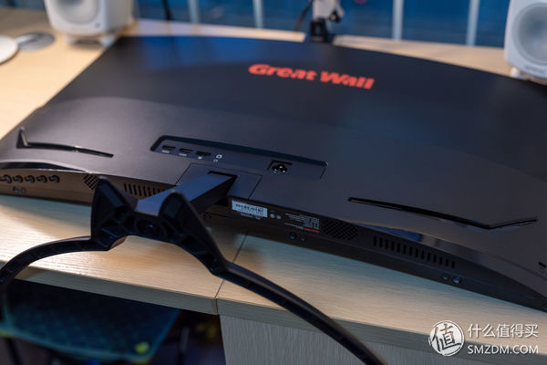 可以“超频”的显示器长城32CZ39KP/2评测