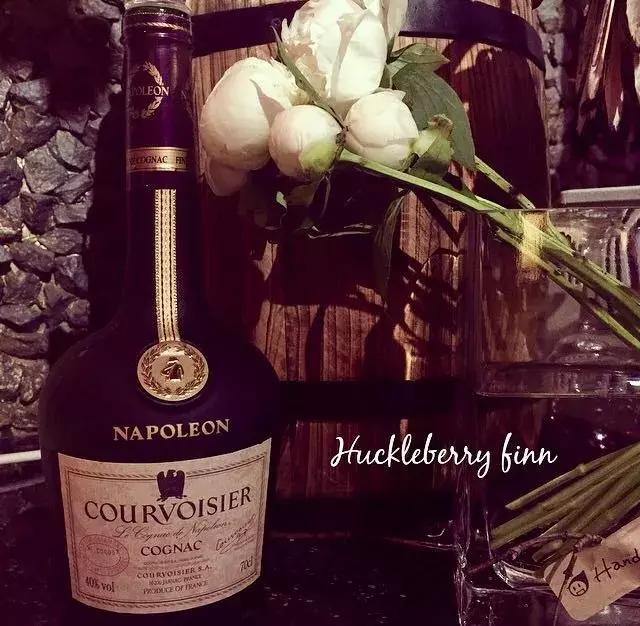 拿破仑xo和轩尼诗vsop哪个口感好,拿破仑vsop干邑白兰地好喝吗