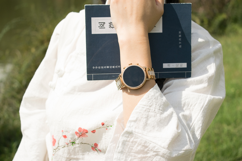 戴fossil手表,fossil智能腕表