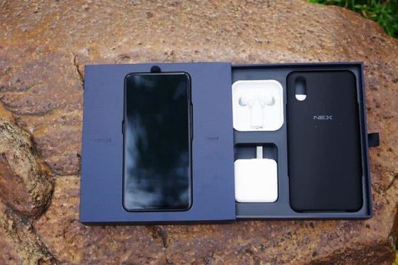 vivonex旗舰版竖屏变横屏,vivonex3s突破熄屏开不了机