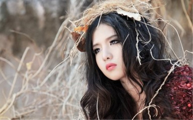 越南美女逛中国繁华街道,中国越南美女最多的一个城市