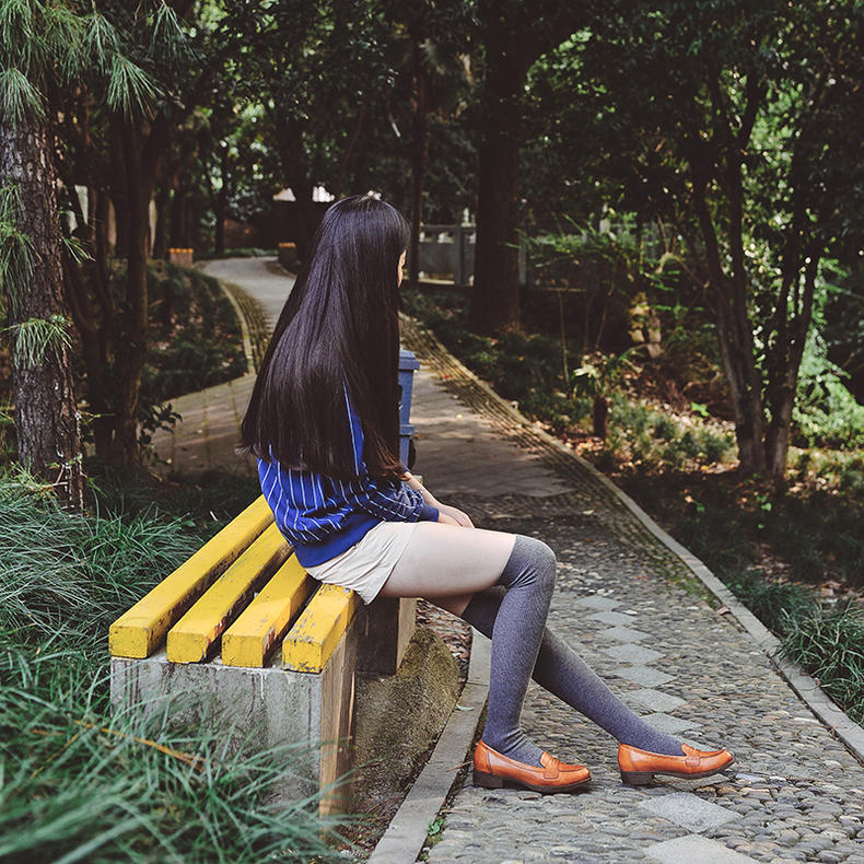 女生必备的撩汉动作,女性撩汉必备的动作