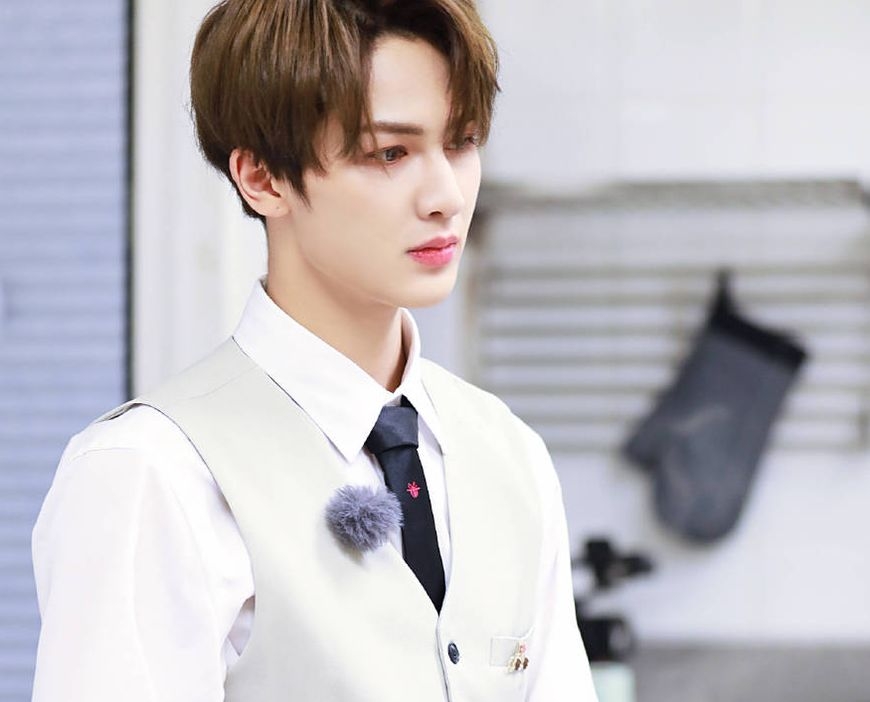 朱正廷微博超话截图,朱正廷看黑历史找人算账