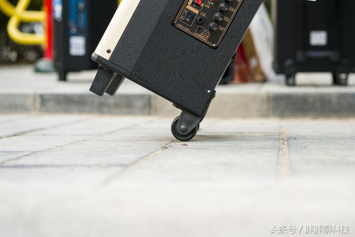 户外广场舞便携式音箱哪个牌子好,高性价比蓝牙广场舞音箱评测